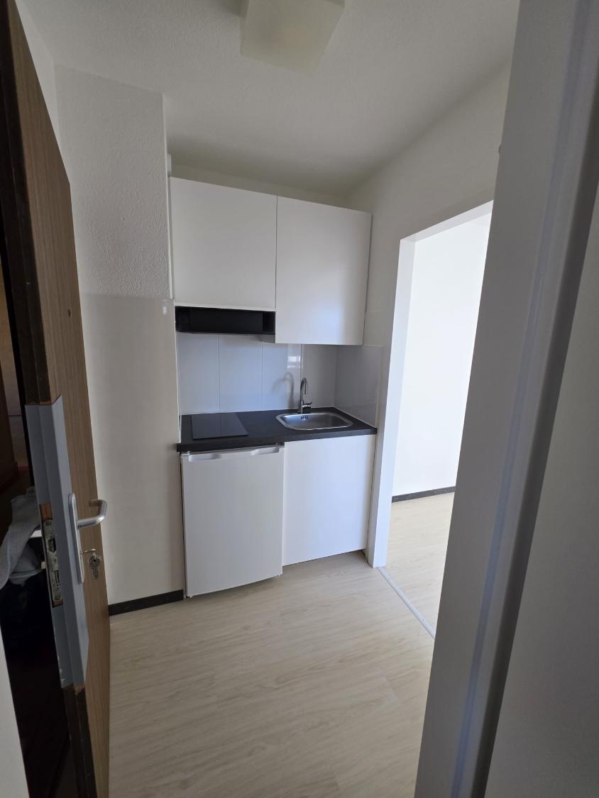 Studio à Lausanne – Avenue de la Sallaz, rénové à deux pas du CHUV et du centre | CHF 1’080.–