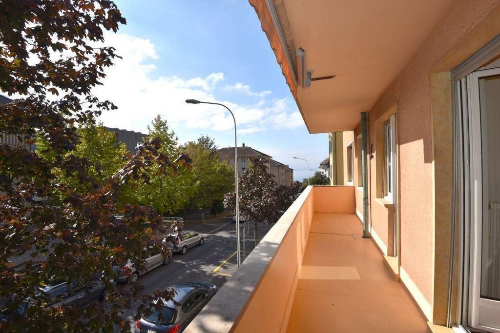 Appartement 2 pièces, 60 m² à Lausanne – Avenue Jomini, dernier étage avec vue sur le lac | CHF 1’565.–